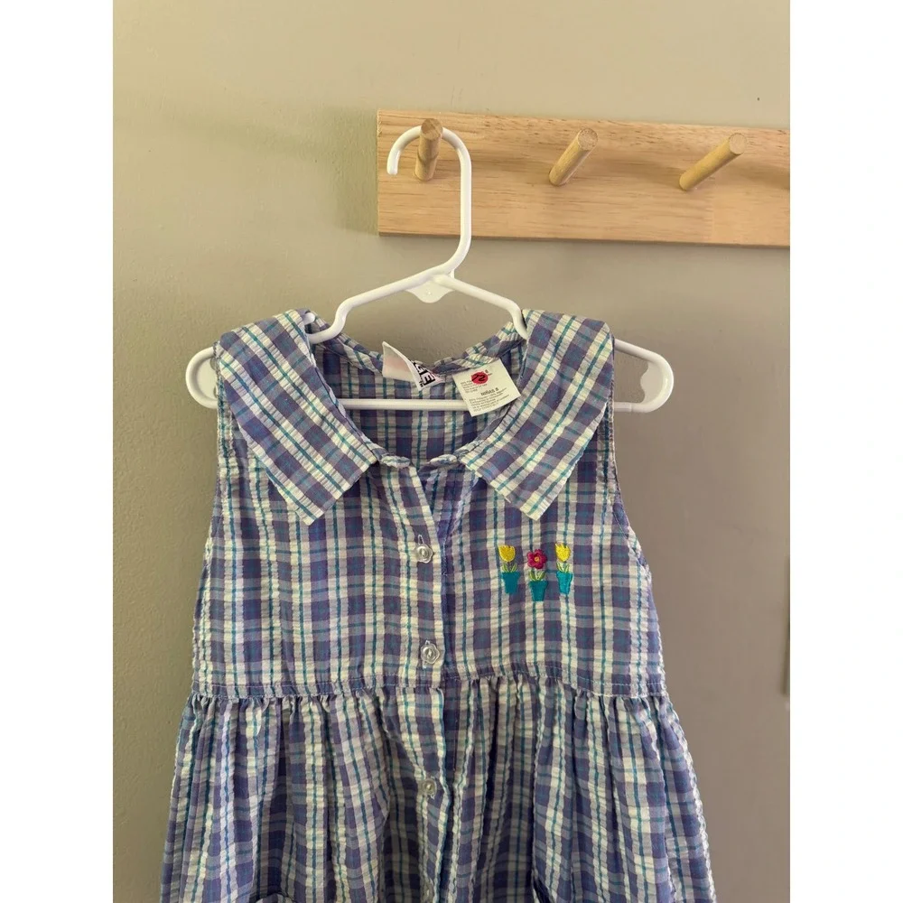 Size‎ 8. Vintage seersucker dress